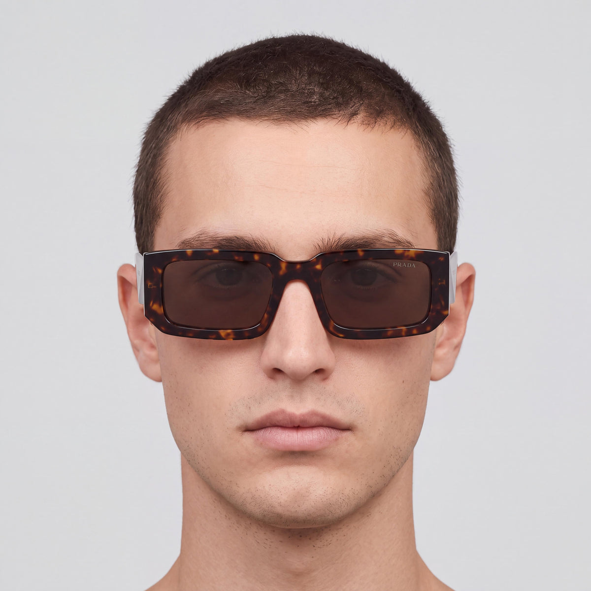 Gafas de sol Prada 06YS para hombre con montura carey y lentes de policarbonato no polarizadas en marrón oscuro de 53 mm, Photo 3