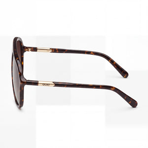 QUAY AUSTRALIA Aviator Sunglasses Women — side view, Non-Polarized Brown lens