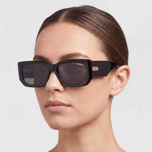 QUAY AUSTRALIA Tell Me More Black Smoke Sunglasses Women — lifestyle wear, Festival days and open-air events