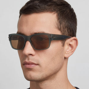 Rag & Bone RNB5057/S Crystal Sunglasses Men — lifestyle wear, travel essential for sunny destinations