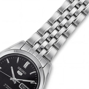Seiko SNK361K1 Men's Watch — front view, Automatic movement 36mm