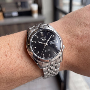 Seiko SNK361K1 Men's Watch — side view, Stainless Steel case 36mm
