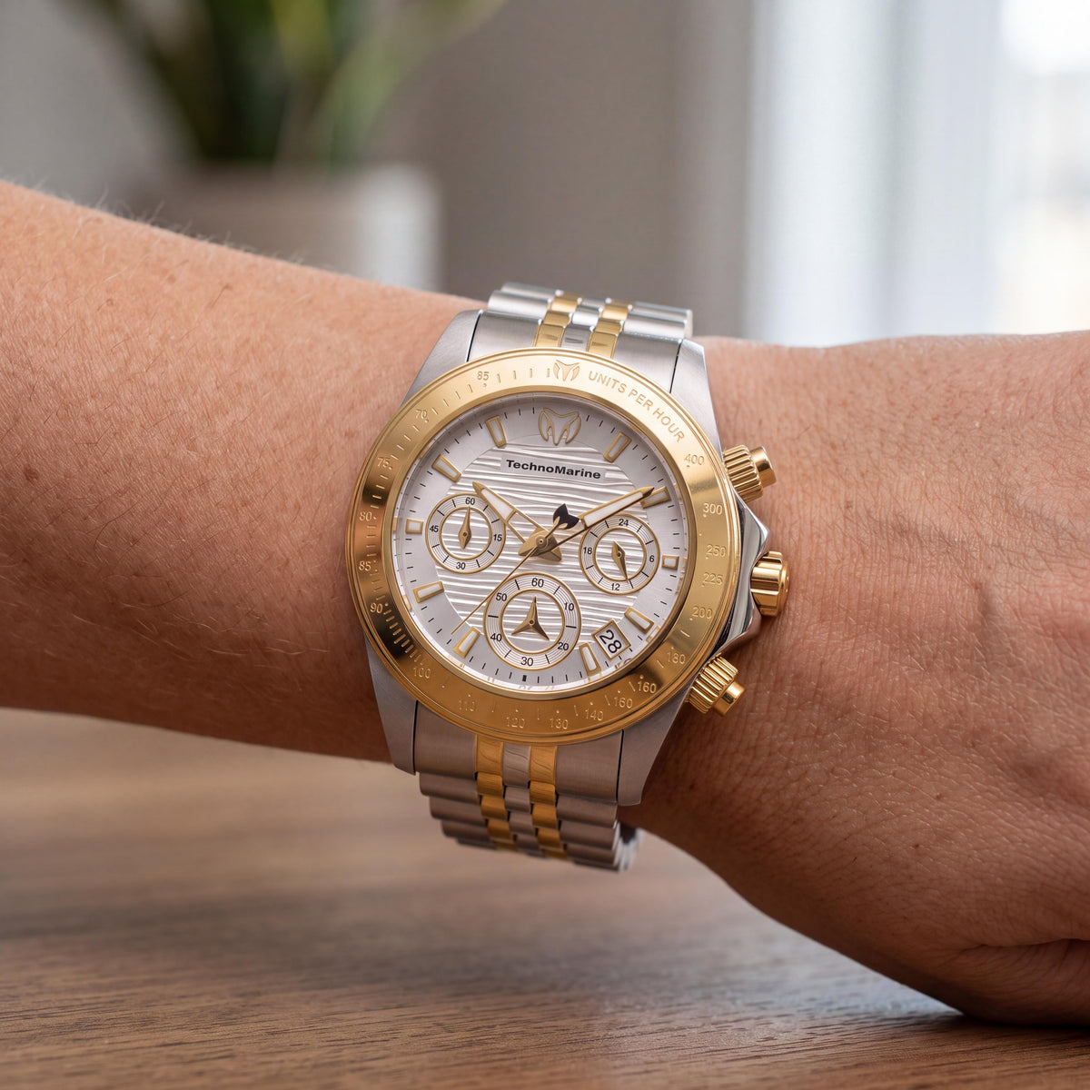 TechnoMarine Manta TM-219027 for Women Gold Chronograph Watch, 38mm, Photo 4