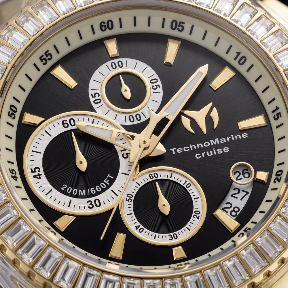 Technomarine TM-121153 Men's Watch — front view, Quartz movement 45mm
