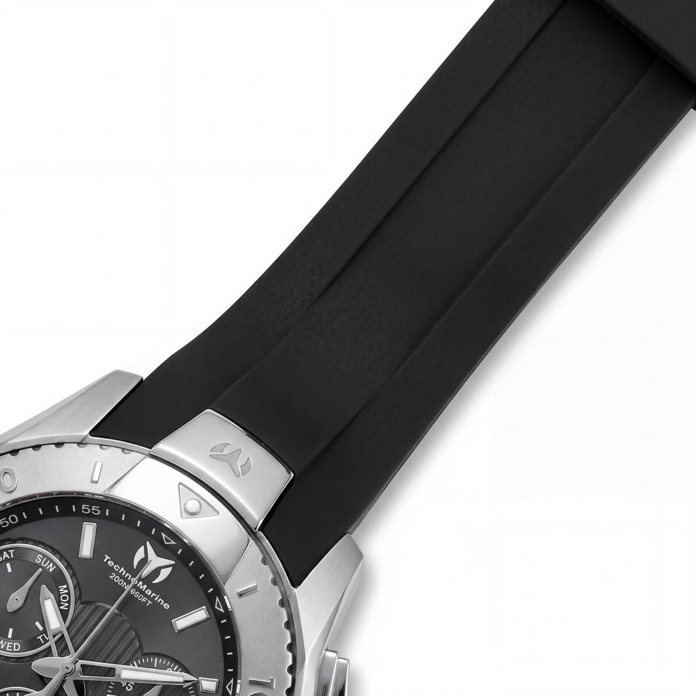 TechnoMarine TM620001 Men's Watch — front view, Quartz movement 40mm
