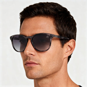 Timberland Square Sunglasses Men — side view, Smoke lens