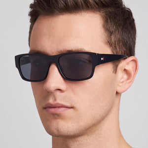 Tommy Hilfiger Th 2017/s Rectangle Sunglasses for Men — interior view, Non-Polarized lens detail