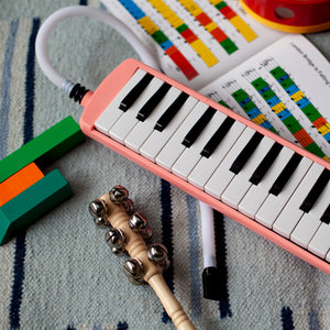 Schoenhut Pink 25 Keys Puff-N-Play Melodica Instrument