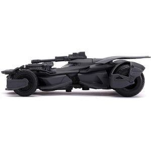 Jada Toys 1:32  DC Comics Justice League Batman & Batmobile Die-Cast Toy Car For Kids with Figure